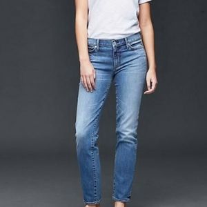 Gap Real Straight jeans size 2/26